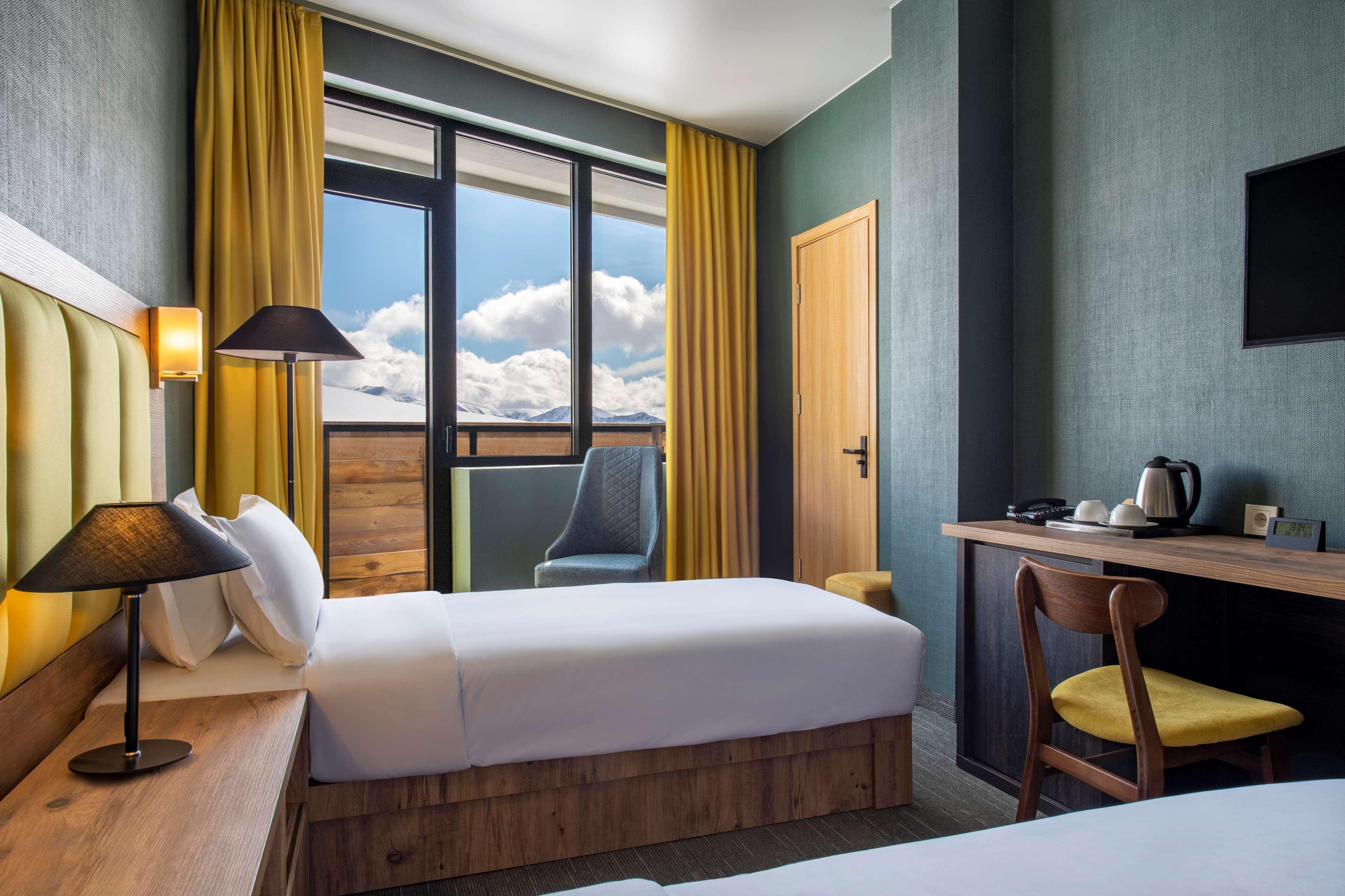 Best Western Gudauri Bagian luar foto