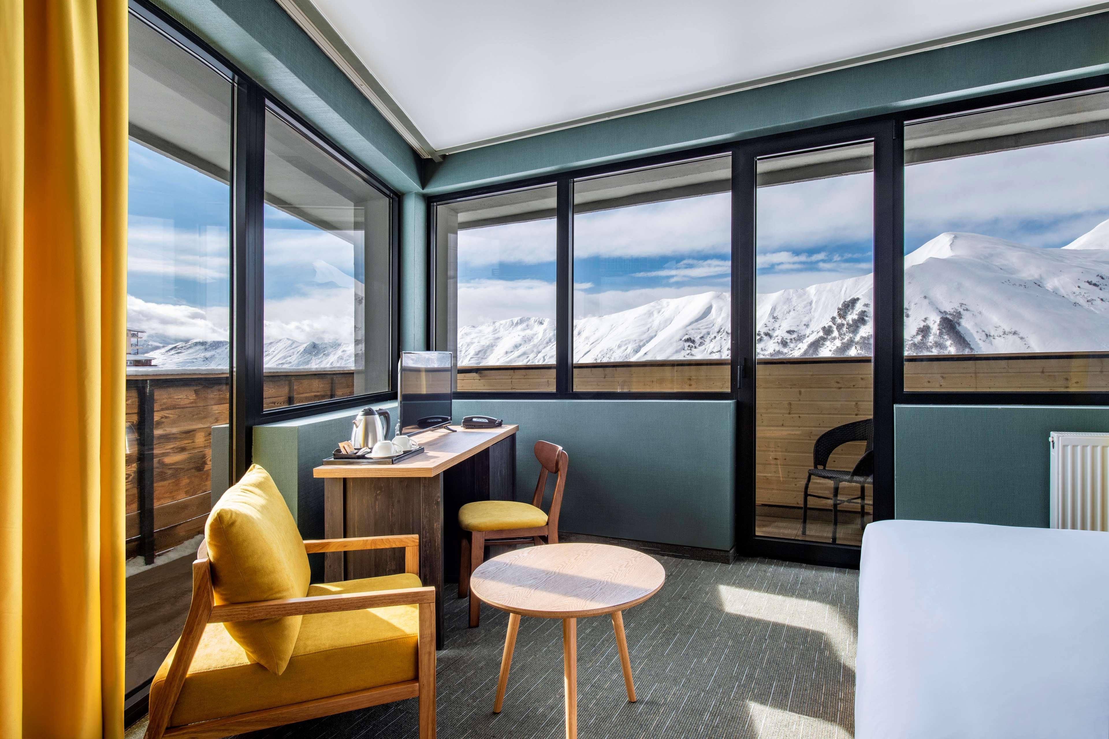 Best Western Gudauri Bagian luar foto